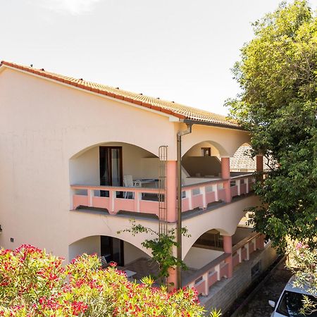 Villa Barbara Oasis Central Suite With Terrace 诺瓦利娅 外观 照片